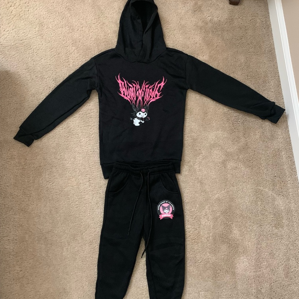 Kuromi sweatsuit size 3/4 Toddler